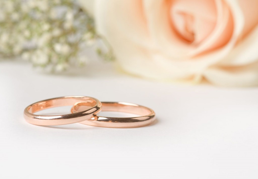 Rose-Gold-EngaGEMENT-rINGS
