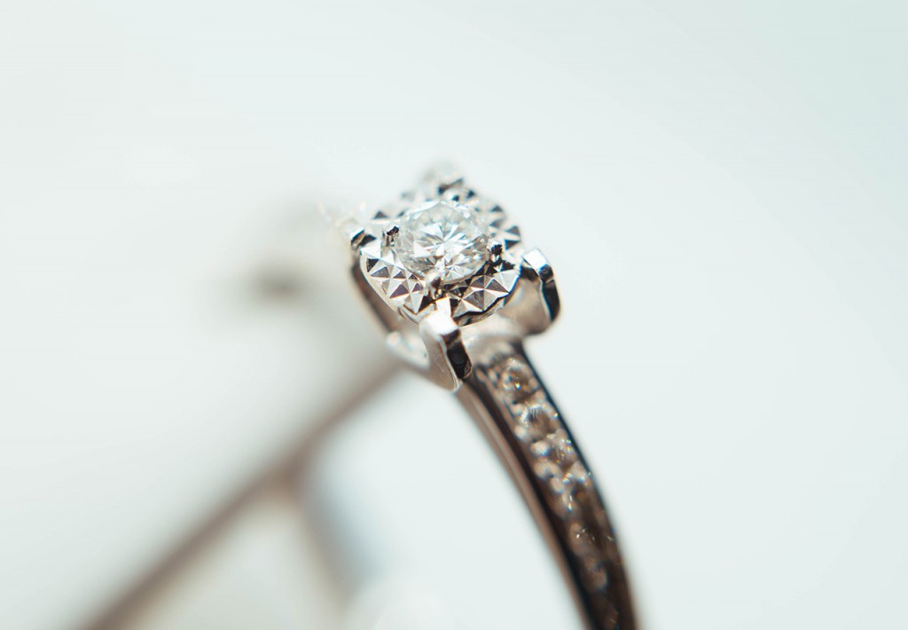 diamond-cut-ring